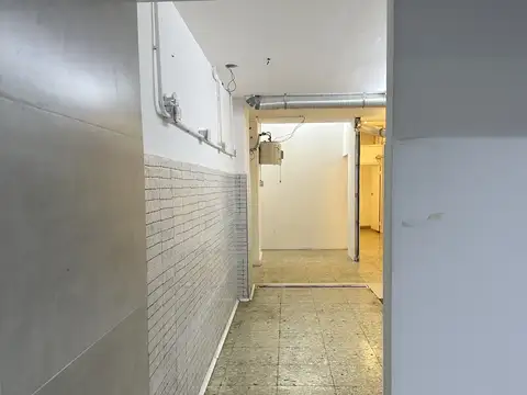 Local en Alquiler Via Púb.