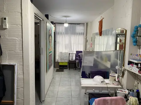 Local en Venta Via Púb.