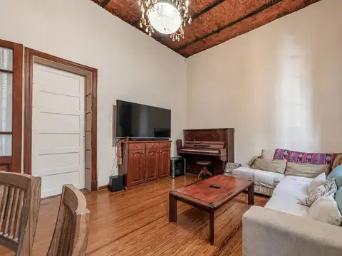 Depto Tipo Casa en Venta de 4 ambientes