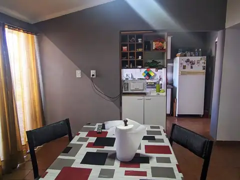 Casa 7 ambientes con 1 baño