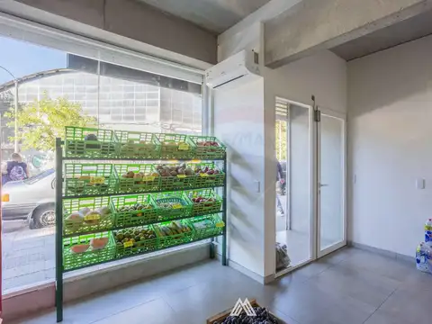 VENTA LOCAL COMERCIAL CON RENTA 6% TRES CRUCES