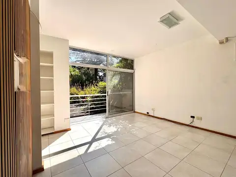 Depto Tipo Casa en Alquiler en Florida Mitre/Este, $ 2.900.000