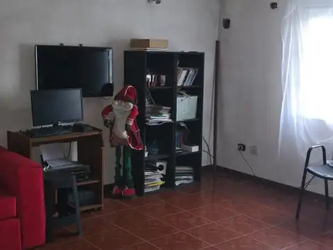 Casa 3 ambientes con 2 baños