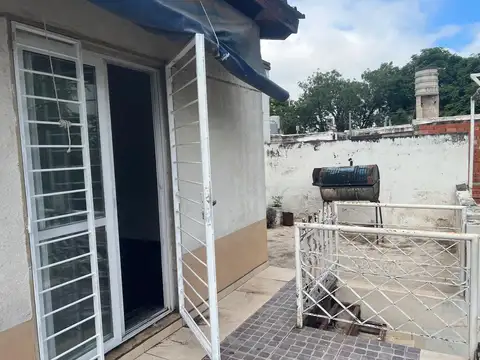 Casa 3 Dorm en Alquiler c/ Terraza y Asador – Bolívar 922