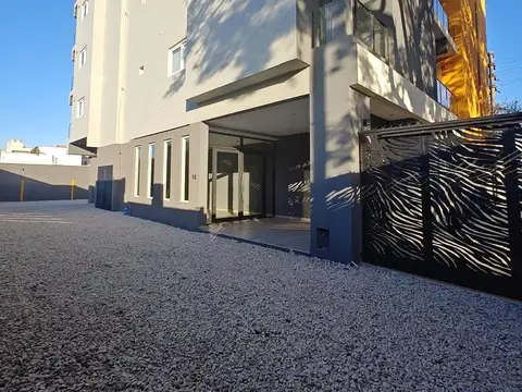 Alquiler de departamento monoambiente con cochera en Moreno