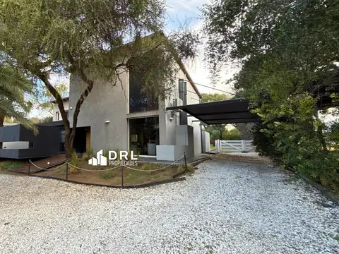 Casa en Lomas de la Carolina