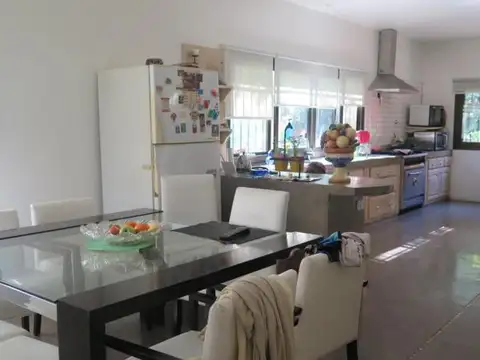 Casa en Venta en Barrio Parque Leloir, USD 500.000