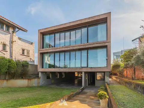 Oficina Monoambiente con 4 baños