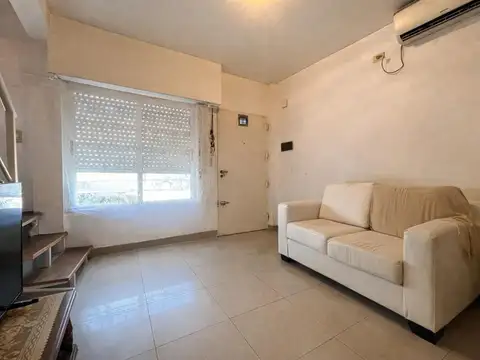 Depto Tipo Casa en Venta en Liniers, USD 115.000
