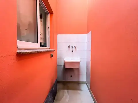 Depto Tipo Casa 2 ambientes con 2 baños