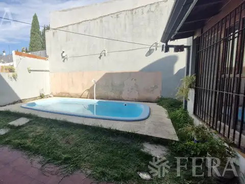 Casa en Venta con 1 cochera