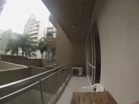 EXCELENTE MONOAMBIENTE - BALCON CORRIDO - INMEJORABLE UBICACION