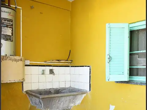 Casa 3 ambientes con 1 baño