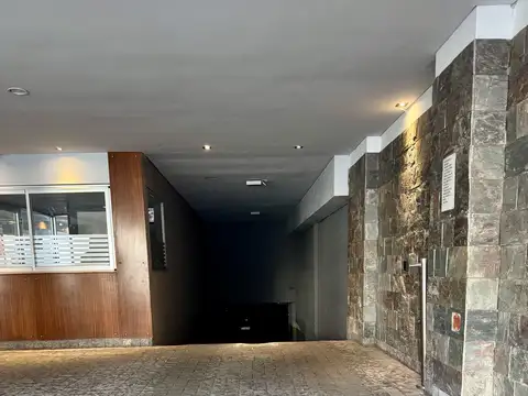 Venta Cochera cubierta y fija Villa del Parque CABA