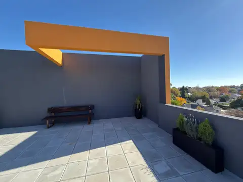 Departamento en Alquiler con 1 cochera