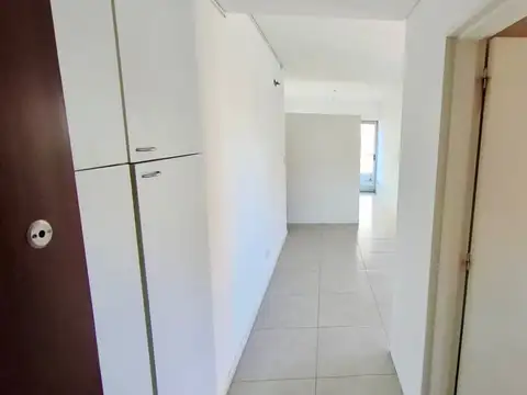 Presidente Hipólito Yrigoyen 400