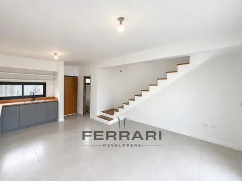 Casa en Venta con 1 cochera