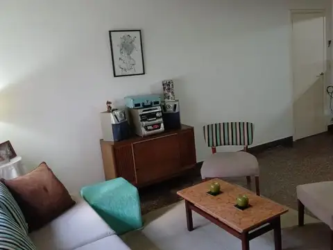 Depto Tipo Casa en Venta de 4 ambientes