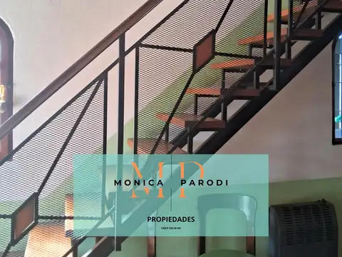 Casa 4 ambientes con 2 baños