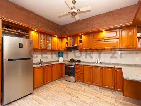 Oficina en Venta con 1 cochera