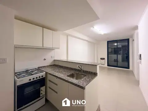 Santiago y Av. Pellegrini - Ultimo Dpto de 1 Dormitorio Externo. Cochera disponible.