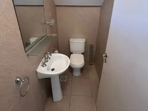 Departamento en Alquiler en Bernal Oeste, $ 750.000