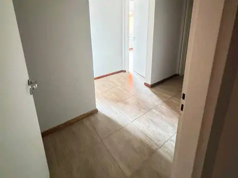 Departamento en venta de 2 Dormitorios Irigoyen 2040