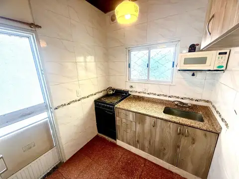 Casa 3 ambientes con 2 baños