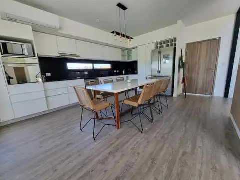 Casa en Venta al Oeste