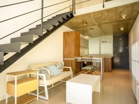 En venta departamento de 2 dormitorios con cochera.