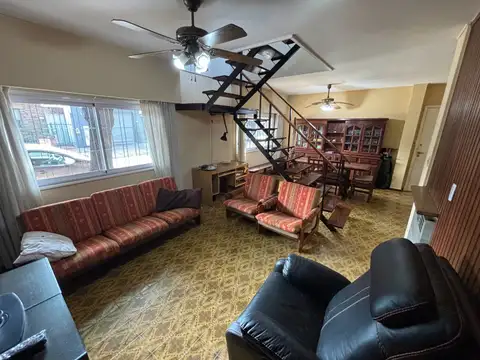Depto Tipo Casa en Venta de 3 dormitorios