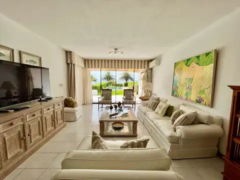 Departamento en Alquiler de 5 ambientes