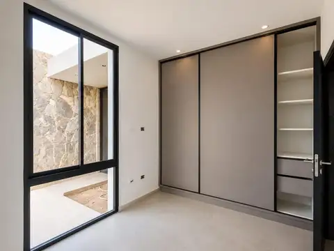 Casa 3 dormitorios en venta Nobu Town