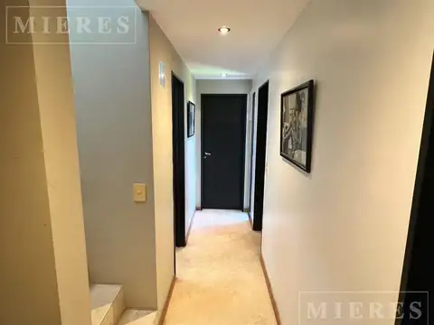 Casa en Venta con 6 cocheras