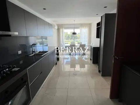 Departamento en Alquiler de 4 ambientes