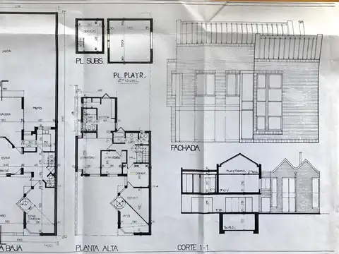 Casa 6 ambientes con 2 baños