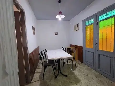 PH 4 ambientes en  1°piso, con patio privado. Castelar