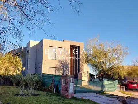 Venta Casa al agua a Estrenar