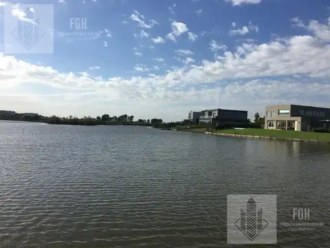 Terreno en Venta en El Cantón - Barrio Islas, USD 175.000