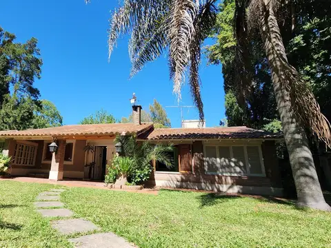 Doctor Pedro Arata al 2400