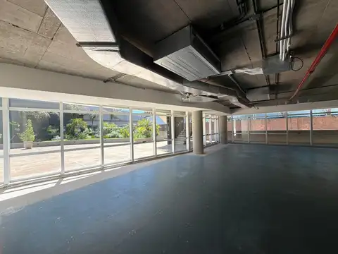 Oficina Monoambiente con 4 baños