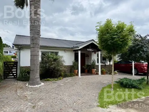 Venta casa con pileta en Jardines de Escobar