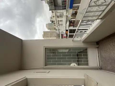 Alvear 2700, Piso 1