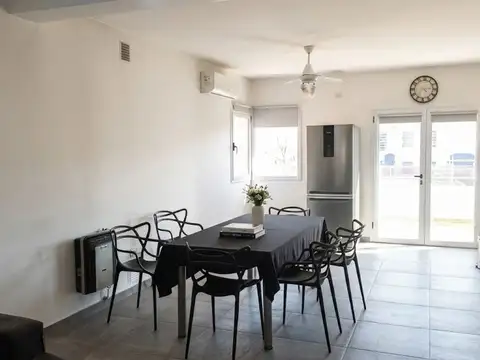 CASA CON QUINCHO Y PILETA B° PRIVADO SANTA LUCIA