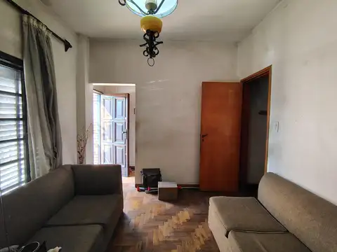 Depto Tipo Casa en Venta en Haedo, USD 105.000