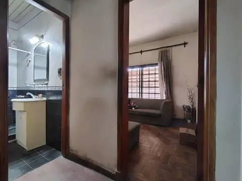 Depto Tipo Casa en Venta 50 años