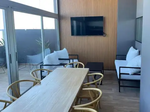 EN VENTA MONOAMBIENTE CON ESP GUARDACOCHE PATERNAL