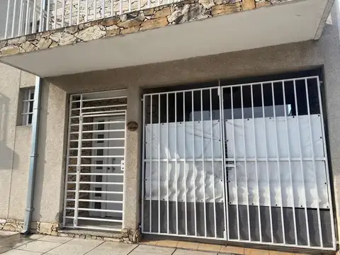 Casa Triplex  en Venta en Ramos Mejía, La Matanza, G.B.A. Zona Oeste