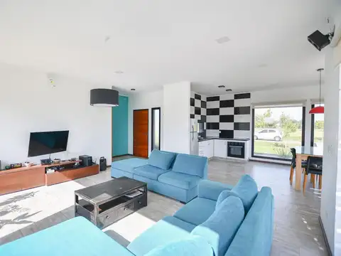 Casa en Venta al Este