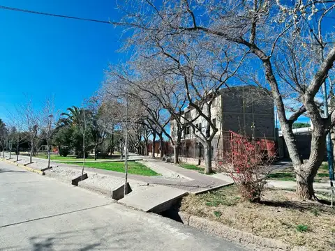 DEPARTAMENTO EN VENTA BARRIO S.O.E.V.A CON COCHERA